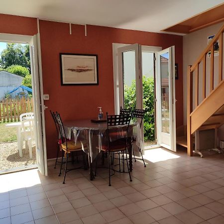 Gite Orsay, 300M Rer Luaran gambar